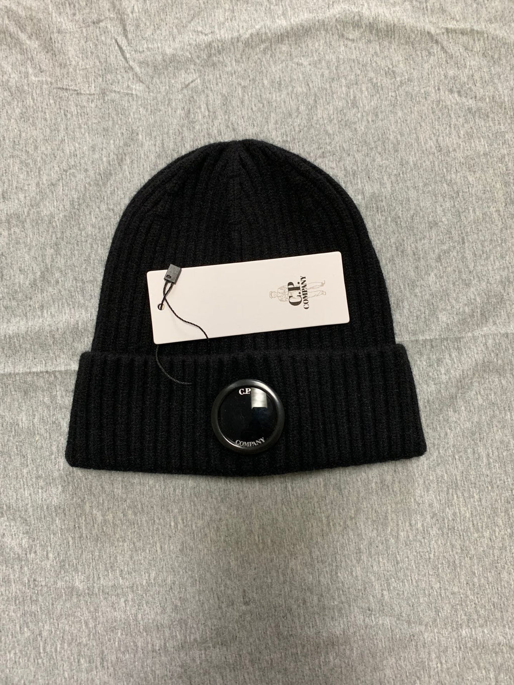 Ribbed Beanie with Lens Detail