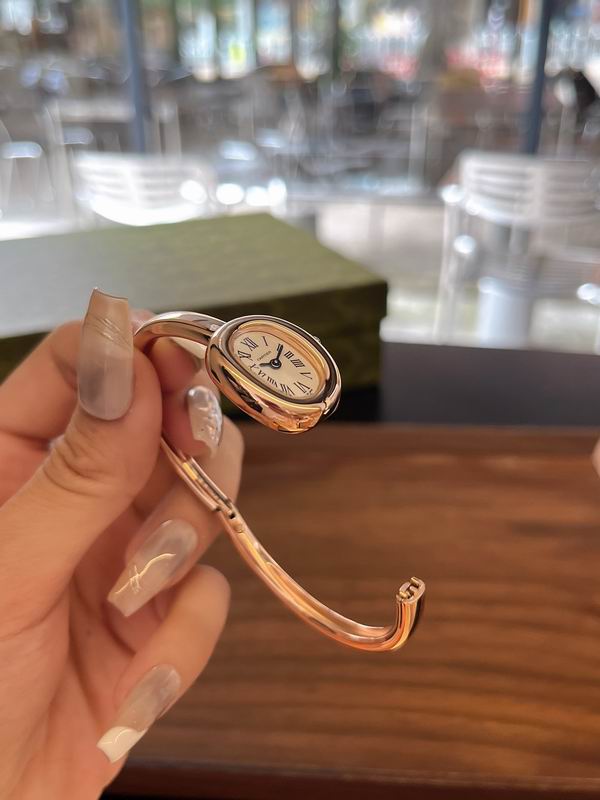 Old Money Oval Watch
