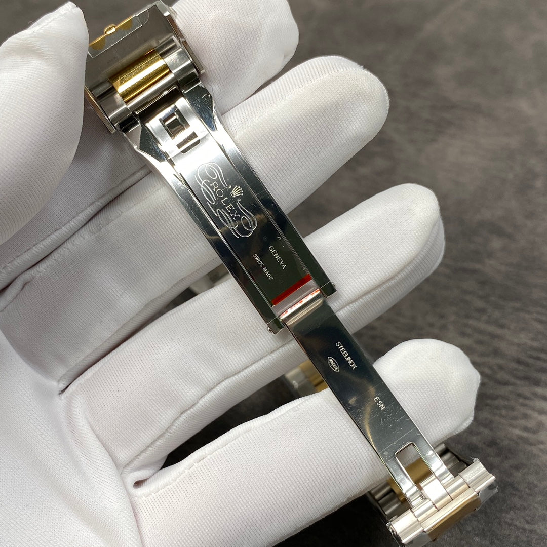Blue Gold Dial Automatic Diver Watch 40 mm