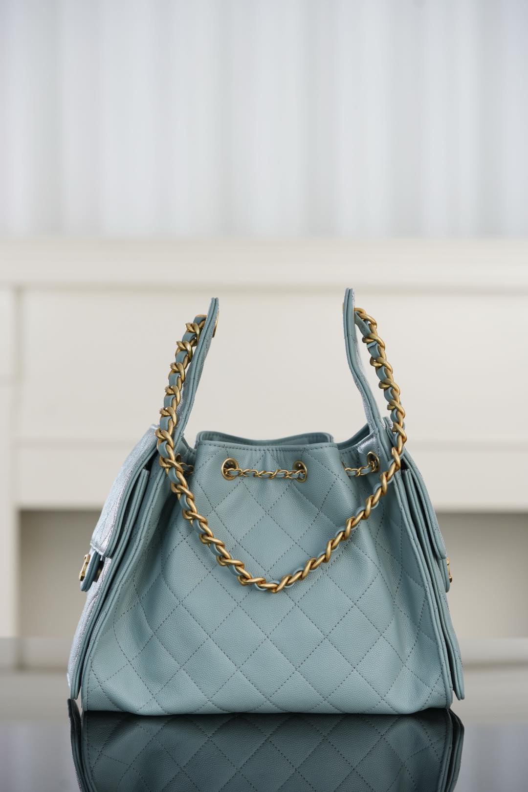 Soft Quilted Shoulder Bag 25